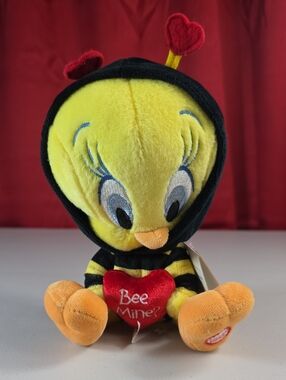 Vintage Hallmark Tweety Bird Be Mine Talking Plush Works Rare Novelty